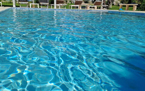 Villa le 2 Emme: Blu, Acqua, Piscina, Tempo Libero, Ricorrere, Materiale Composito, Shade, Mobili Da Esterno, Eco Hotel, Giochi D'Acqua