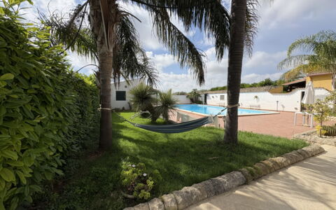 Villa Cigno Reale: Piscina, Ricorrere, Shade, Hacienda, Landscaping, Eco Hotel, Villa