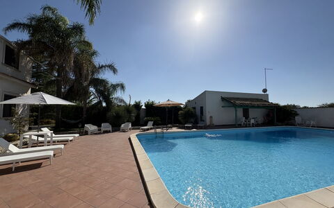 Il Cigno Reale Green: Piscina, Ricorrere, Shade, Hotel, Hacienda, Eco Hotel, Resort Citta ', Ombrello, Villa