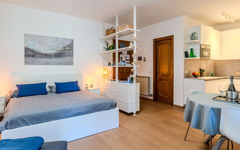 Riva&Lago: Mobilia, Interior Design, Pavimentazione, Pavimento, Parete, Camera, Legna, Soffitto, Letto, Camera Da Letto