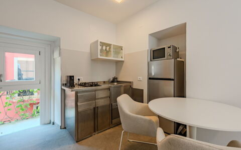 Via Monte Brione: Interior Design, Pavimentazione, Pavimento, Camera, Appartamento, Soffitto, Cucina, Sedia, Controsoffitto, Cabinetry