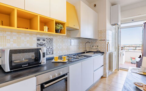 Corso 109: Cucina, Elettrodomestico Da Cucina, Apparecchio Major, Controsoffitto, Interior Design, Pavimentazione, Pavimento, Cabinetry, Cucina Stufa, Camera