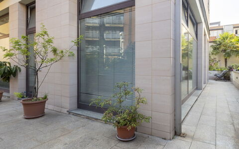 Nolo Garden Loft: Appartamento, Architettura, Zona Residenziale, Condominio, Materiale Composito, Urban Design, Balcone, Uso Misto, Shade