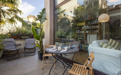 Nolo Garden Loft: Appartamento, Architettura, Zona Residenziale, Condominio, Materiale Composito, Urban Design, Balcone, Uso Misto, Shade