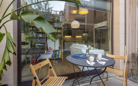 Nolo Garden Loft: Appartamento, Architettura, Zona Residenziale, Condominio, Materiale Composito, Urban Design, Balcone, Uso Misto, Shade