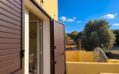 Il Mio Sole: Appartamento, Architettura, Zona Residenziale, Condominio, Materiale Composito, Urban Design, Balcone, Uso Misto, Shade