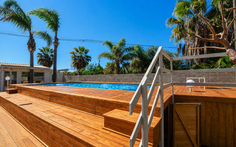 Le Vele della Contea: Piscina, Ricorrere, Materiale Composito, Tempo Libero, Eco Hotel, Deck, Plank, Latifoglie, Pavimento In Legno