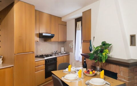 Casa Gloria: Appartamento, Condominio, Uso Misto, Hotel, Balcone