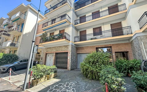 Rubens: Appartamento, Quartiere, Zona Residenziale, Balcone, Condominio, Insediamento Umano, Urban Design