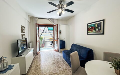 Rubens: Pavimentazione, Interior Design, Pavimento, Mobilia, Camera, Soffitto, Appartamento, Soggiorno, Divano