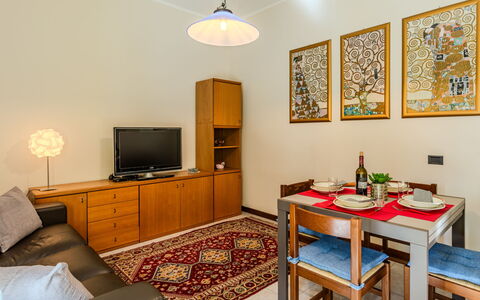 Villa Giulia: Interior Design, Pavimentazione, Mobilia, Pavimento, Legna, Soffitto, Camera, Cornice, Appartamento, Soggiorno