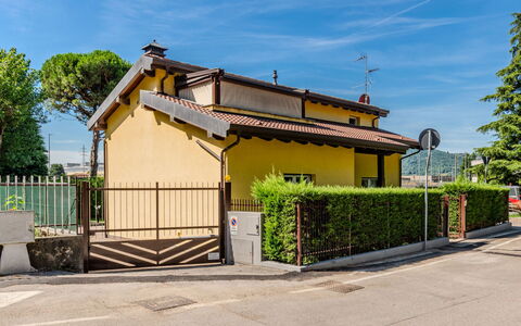 Villa Giulia: Recinzione, Cancello, Home Scherma, Balcone