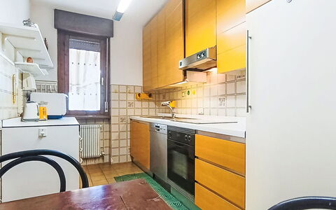 Locanda dei Nonni: Pavimentazione, Pavimento, Appartamento, Cucina, Interior Design, Controsoffitto, Camera, Apparecchio Major, Elettrodomestico Da Cucina, Cabinetry