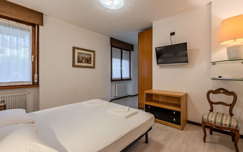 Locanda dei Nonni: Parete, Appartamento, Camera Da Letto, Letto, Telaio Del Letto, Bedding, Hotel, Lenzuolo