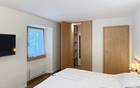 Ca' Alma Dolomia: Interior Design, Pavimentazione, Legna, Pavimento, Soffitto, Camera, Letto, Illuminazione, Camera Da Letto, Mobilia