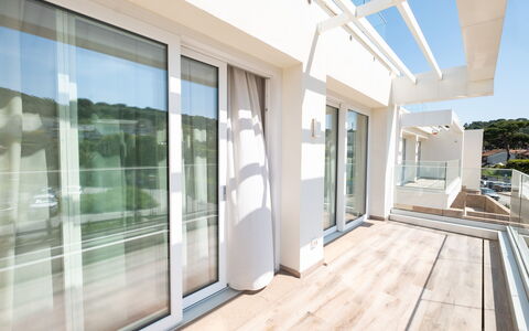 Terrazza Mare, Jacuzzi and Seaview: Legna, Appartamento, Pavimento, Interior Design, Casa, Balcone, Condominio, Shade, Illuminazione Diurna, Hotel