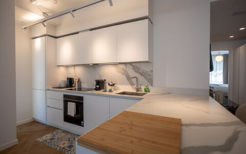 Terrazza Mare, Jacuzzi and Seaview: Cucina, Controsoffitto, Interior Design, Pavimentazione, Elettrodomestico Da Cucina, Mobilia, Legna, Pavimento, Soffitto, Lampada