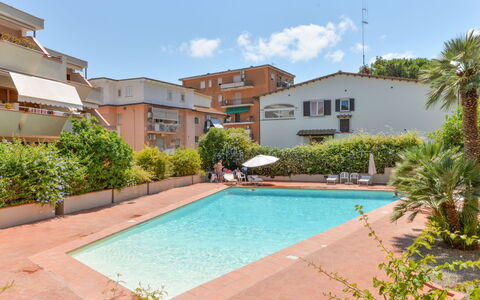Azzurra: Mobilia, Interior Design, Appartamento, Pavimento, Pavimentazione, Tavolo, Sedia, Soggiorno, Camera, Casa