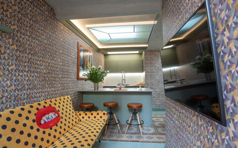 Belvedere Guastella B 4: Parete, Interior Design, Pavimentazione, Pavimento, Soffitto, Mobilia, Illuminazione, Piastrella, Mosaico, Camera