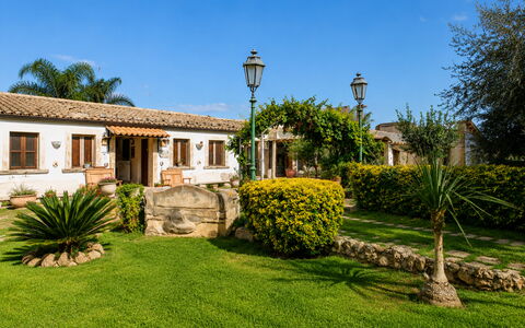 Casa Dafne: Giardino, Estate, Landscaping, Prato, Hacienda, Villetta, Cortile, Agriturismo, Backyard, Villa