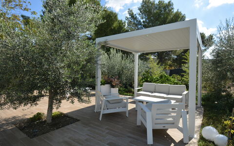 La Dimora di Diana: Mobilia, Legna, Mobili Da Esterno, Shade, Giardino, Pergola, Struttura Esterna, Tavolo Esterno, Sedia, Terrazza