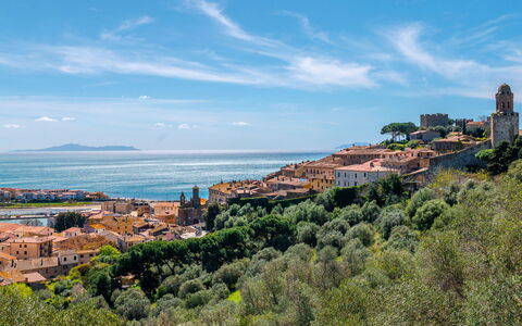 Casa Lelà: Blu, Acqua, Orizzonte, Costa, Zona Residenziale, Città, Costiera E Morfologie Oceanic, Mare, Estate, Casa