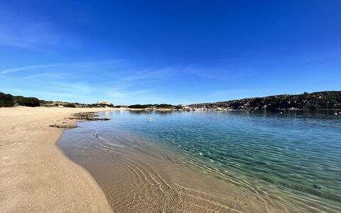 Vacanze Levante: Blu, Acqua, Corpo D'Acqua, Ambiente Naturale, Spiaggia, Orizzonte, Estate, Costa, Costiera E Morfologie Oceanic