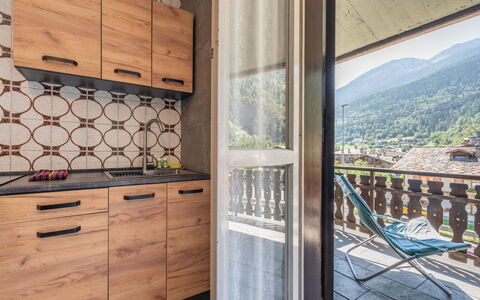 Ilda: Interior Design, Mobilia, Camera, Appartamento, Color Legno, Cabinetry, Soffitto, Latifoglie, Sedia, Cassetto