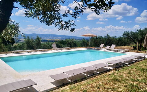 Villa Santa Chiara: Piscina, Ricorrere, Mobili Da Esterno, Eco Hotel, Estate, Lettino, Hacienda, Shade, Villa, Landscaping