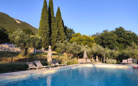 Villa Santa Chiara: Tempo Libero, Hill Station, Piscina, Eco Hotel, Vacanza, Resort Citta ', Ricorrere