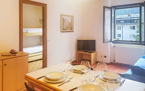 Ai Pascoli: Interior Design, Legna, Soffitto, Camera, Pavimento, Pavimentazione, Appartamento, Mobilia, Casa, Letto