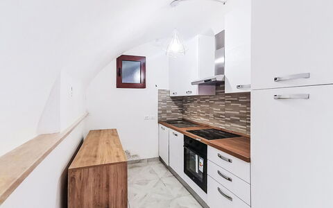 La Terrazza di Caramanico: Pavimentazione, Legna, Interior Design, Pavimento, Controsoffitto, Soffitto, Cucina, Cabinetry, Casa, Camera