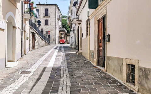 Majella Living: Parete, Manto Stradale, Strada, Vicolo, Strada, Pavimentazione, Quartiere, Cittadina, Cobblestone, Marciapiede