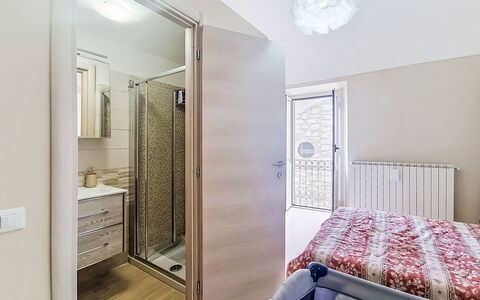 La Terrazza di Caramanico: Mobilia, Interior Design, Pavimentazione, Pavimento, Legna, Letto, Camera Da Letto, Soffitto, Tessile, Casa
