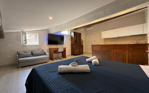 Il Pittore: Mobilia, Pavimentazione, Pavimento, Interior Design, Soffitto, Camera Da Letto, Appartamento, Letto, Camera, Illuminazione