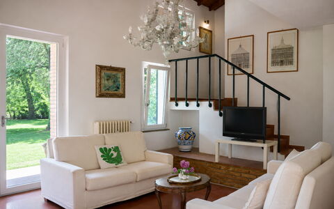 Casa Mancini, Holiday Villa, San Galgano: Mobilia, Interior Design, Pavimentazione, Parete, Divano, Legna, Pavimento, Camera, Soggiorno, Soffitto