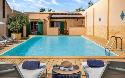 Casale Domè 14+2: Piscina, Ricorrere, Materiale Composito, Eco Hotel, Shade, Mobili Da Esterno, Hotel, Ombrello, Sedia, Villa