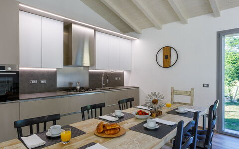 Villa Mia 6: Interior Design, Cucina, Pavimentazione, Soffitto, Mobilia, Controsoffitto, Camera, Illuminazione, Casa, Pavimento