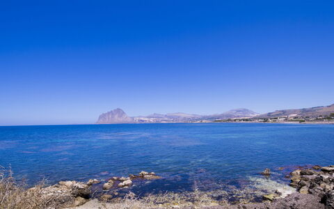 Villa delle Sirene 6: Blu, Roccia, Costa, Costiera E Morfologie Oceanic, Mare, Orizzonte, Terreno, Promontorio, Promontorio