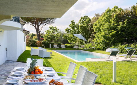 Villa Sarah 10+2: Piscina, Ricorrere, Giardino, Estate, Prato, Villa, Mobili Da Esterno, Eco Hotel, Landscaping, Lettino