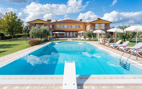 Villa Gabri 8: Piscina, Ricorrere, Estate, Eco Hotel, Tempo Libero, Villa, Mobili Da Esterno, Hacienda, Terme, Giardino