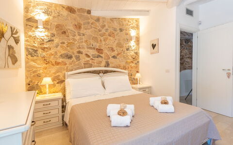 Tenuta Scialandre 10: Mobilia, Interior Design, Camera Da Letto, Pavimento, Soffitto, Appartamento, Camera, Telaio Del Letto, Letto, Bedding
