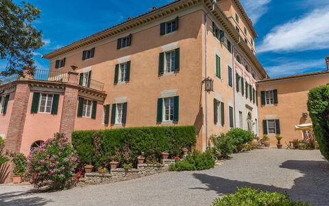 Villa Lemura 16+4: Costruzione, Architettura, Facciata, Zona Residenziale, Casa, Casa, Estate, Insediamento Umano, Dimora, Villa