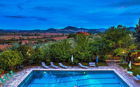 Villa Michelangelo 14: Blu, Acqua, Piscina, Ricorrere, Eco Hotel, Riflessione, Resort Citta ', Mobili Da Esterno, Terme, Hotel