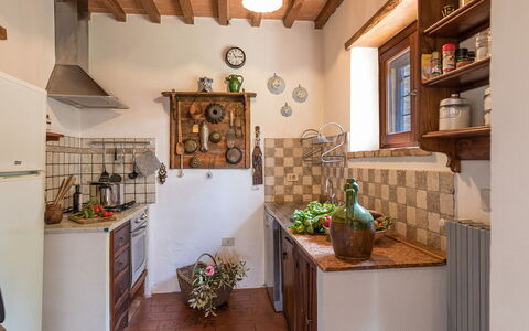 I Mandorli 8: Legna, Cucina, Interior Design, Pavimentazione, Mobilia, Controsoffitto, Casa, Elettrodomestico Da Cucina, Cabinetry, Camera