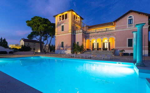 Villa Capozza 18+2: Estate, Ricorrere, Piscina, Hacienda, Dimora, Villa, Hotel, Eco Hotel, Resort Citta ', Balcone