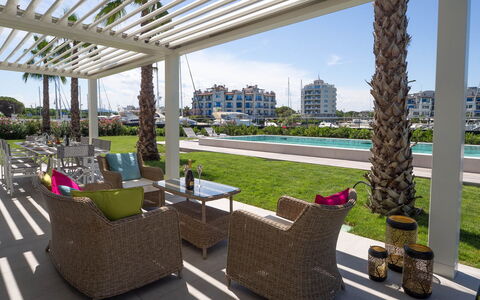 Portoverde Beach Villa 12: Ricorrere, Mobili Da Esterno, Appartamento, Giardino, Shade, Tavolo Esterno, Landscaping, Eco Hotel, Condominio, Tempo Libero