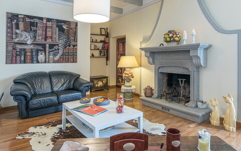 Casa Ciculino 8: Mobilia, Interior Design, Pavimentazione, Divano, Parete, Pavimento, Soggiorno, Legna, Camera, Tavolo