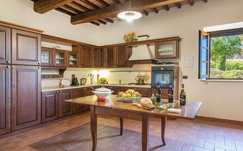 Il Fitto 10: Mobilia, Cucina, Interior Design, Legna, Cabinetry, Pavimentazione, Controsoffitto, Soffitto, Cucina & Sala Da Pranzo Tavolo, Credenza