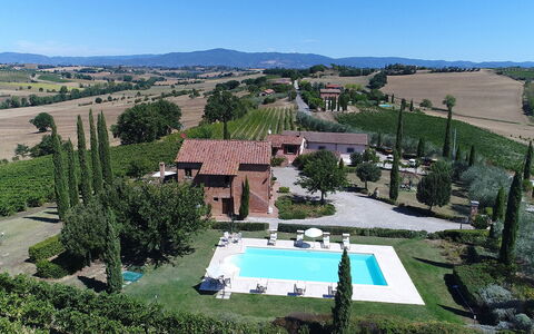 Il Fitto 10: Casa, Casa, Zona Residenziale, Estate, Lotto, Villetta, Agriturismo, Landscaping, Prato, Giardino